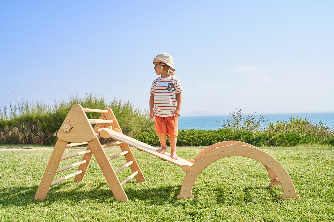 Montessori mozgásfejlesztő eszközök, kerti játszóházak és skandináv stílusú gyerekbútorok