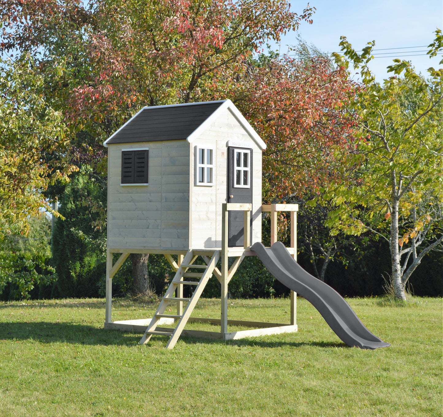 M22G Garden playhouse with slide